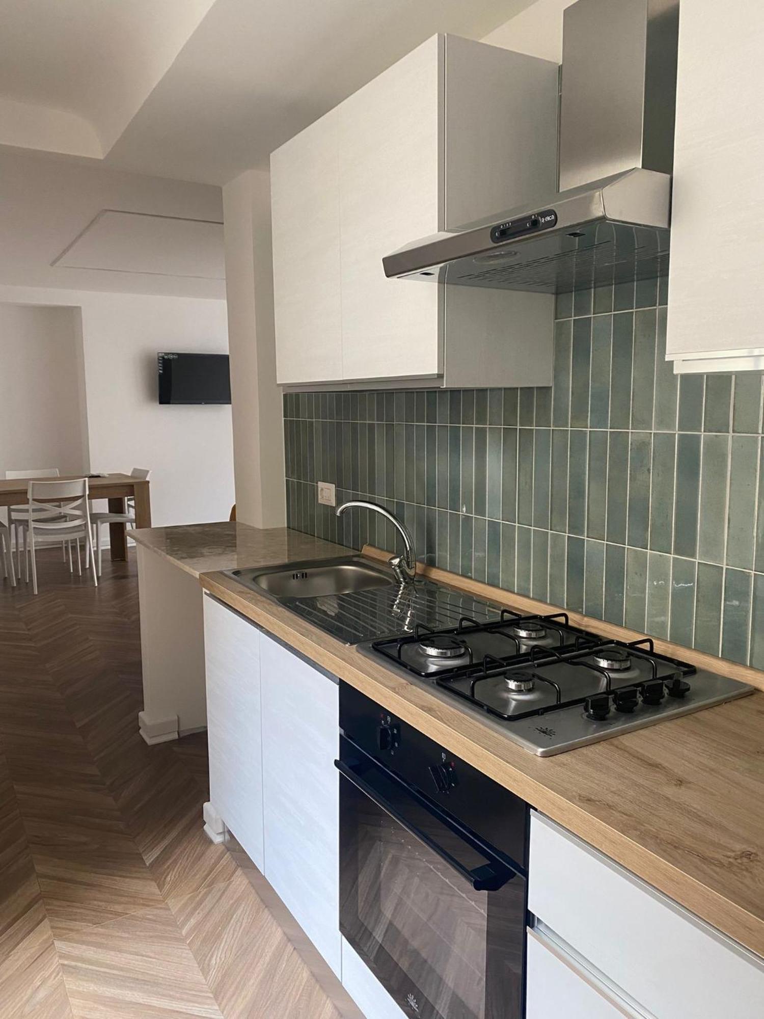 Dora House Napoli Apartment ภายนอก รูปภาพ